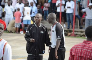 2 arbitres  du Championnat de basket-ball au Burundi ( Photo: akeza.net )