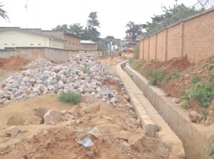 Le pavage des rues de Kigobe nord à Bujumbura (Photo : PPBDI.COM )