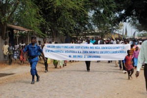 Manifestation : Marche de la paix des jeunes du vicariat de la région de l’imbo  ( Photo : iwacu-burundi.org )