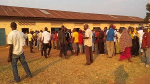  Bujumbura, à Buyenzi,  on vote en ce lundi  29 juin 2015 ( Photo: Gezgez Kasesa  )