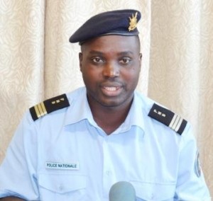 L'officier de police Pierre Nkurikiye, porte-parole adjoint du ministère de la Sécurité publique ( Photo: PPBDI.COM )