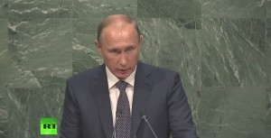 A New-York, ce lundi 28 septembre 2015, S.E. Vladimir Poutine, Président de la République de Russie, une des plus grandes puissances mondiales contemporaines, a fait un discours  de politique internationale ... ( Images : RT )