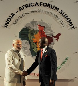  S.E. Sindimwo Gaston, Vice Président du Burundi et  M. Narendra Damodardas Modi, 1er Ministre indien  ( Photo: http://presidence.gov.bi/  )
