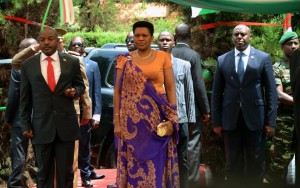 S.E. Nkurunziza Pierre, le très populaire président africain du Burundi, et son épouse Mme Denise Nkurunziza ( facebook.com/PresidenceBurundi )