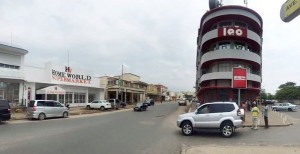 Burundi : Le nouveau supermarché Home World à Bujumbura ( Photo: Ikiriho.bi )