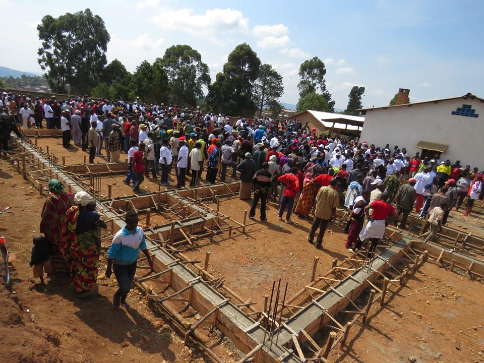 Burundi : TDC - Travaux d’extension de l’hôpital de Kayanza ( Photo : assemblee.bi )