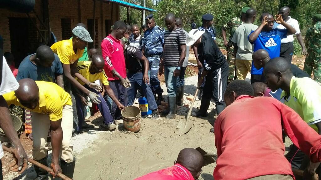 Burundi: TDC – Construction du Centre d’Enseignement de Métiers de Gashikanwa à Ngozi ( Photo : Olivier Mukunzi - 2016)