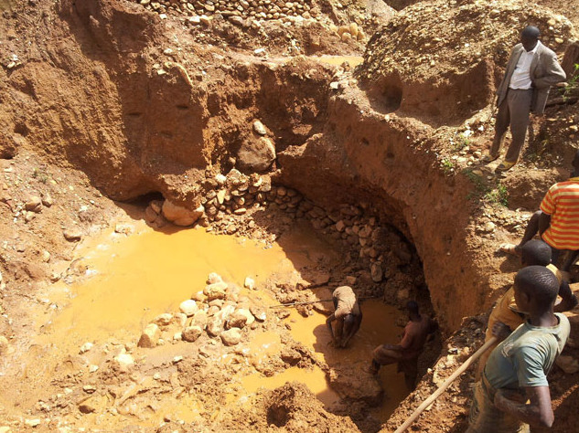 Exploitation artisanale des mines d'or de Mabayi à Cibitoke ( Photo : Sabu Gold Mining company )