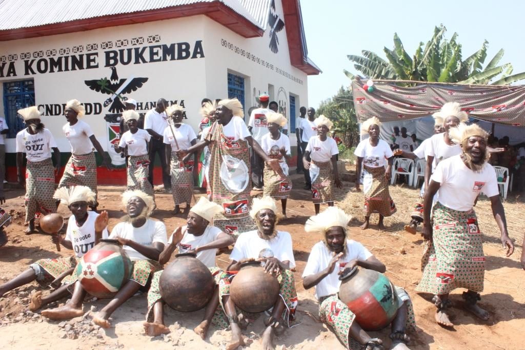 Burundi : CNDD-FDD, Inauguration de la permanence communale de Bukemba à Rutana ( Photo : Christophe Karorero    9/07/2016 )