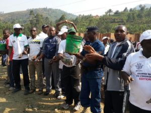 Burundi : TDC à Mubimbi - Construction du centre d’enseignement des métiers de Mageyo ( Pḧoto : Olivier Mukunzi - 9/07/2016 