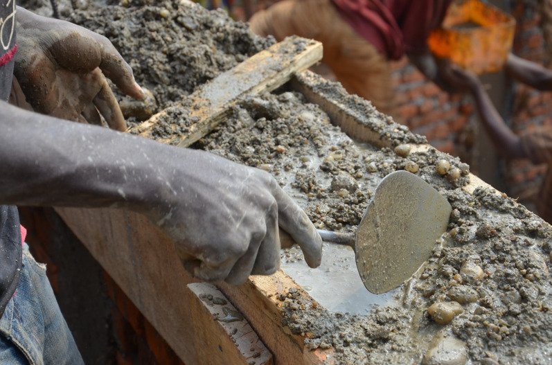 Burundi : TDC à Cibitoke - Occupation des élèves et construction du centre de métiers de Murwi ( photo : Olivier Mukunzi )