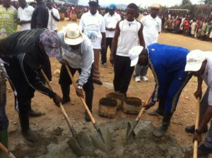 Burundi : TDC - Construction du Stade sportif de BUBANZA ( Photo : Richard Ndayisenga   2016  )