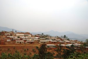 Burundi : 176 sur 215  maisons déjà habitées au village de Mugina à Cibitoke  ( Photo :  Vice Présidence du Burundi 2016  )