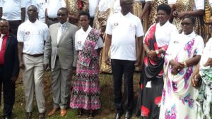 Burundi : Le Président du Sénat finit sa tournée des 119 communes burundaises ( photo : Stella Budiriganya ‏ 2016)
