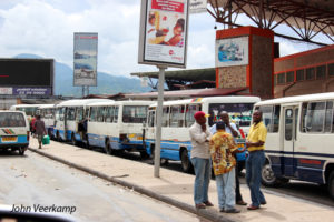 Burundi : Un manque de transport en commun criant à Bujumbura ( Photo : John Veerkamp )