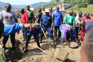 Burundi : TDC à Cibitoke - Contruction du Centre des Sourds de Rugombo ( Photo : Jean-Claude Nshimirimana   2016 )