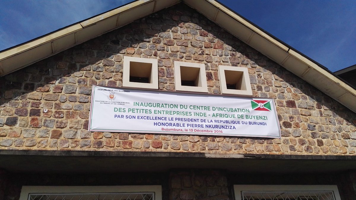 Burundi / Inde : Inauguration d'un Centre d'incubation de petites entreprises ( Photo : Ikiriho  2016  ) 