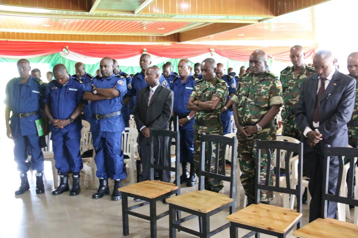 Burundi : Le Sénat adopte les nouvelles dénominations des chefs de la PNB et de la FDN ( Photo : ikiriho 2017 )