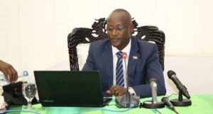  S.E. SINDIMWO Gaston, Vice Président du Burundi ( Photo : 2017 Assemblee.bi )
