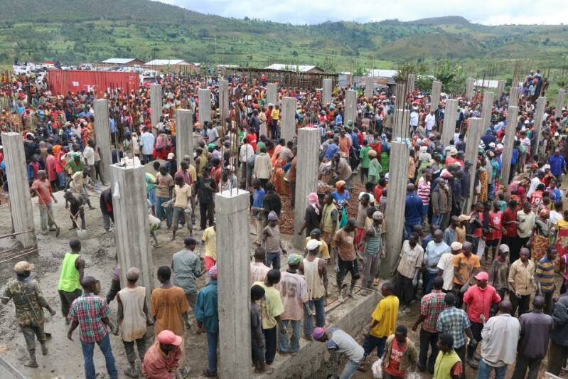 Burundi :  TDC à Gitega - Construction de  l' Ecole Technique de Makaba à Bugendana ( Photo : Cndd-Fdd Abagumyabanga  2017)