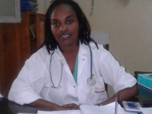  Dr. Kaburundi Doriane, médecin  au Centre Médico-Chirurgical de Kinindo CMCK ( Photo : ABP  2017 )