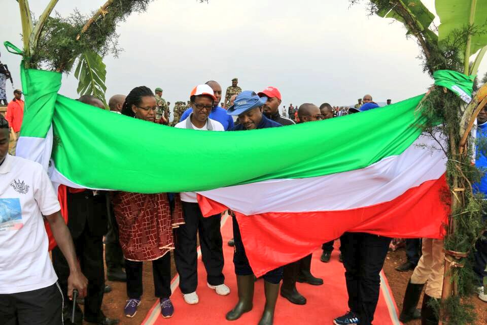 Burundi: Le Président inaugure le Centre d’Enseignement des Métiers de Mugongo-Manga ( Photo : Presidence.bi 2017 )