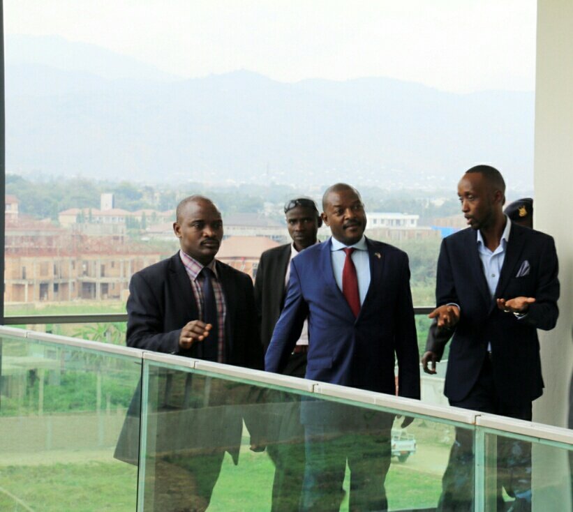 Burundi : Inauguration du nouvel - Paradise Apartments hotel - à Bujumbura ( Photo : Presidence 2017 )