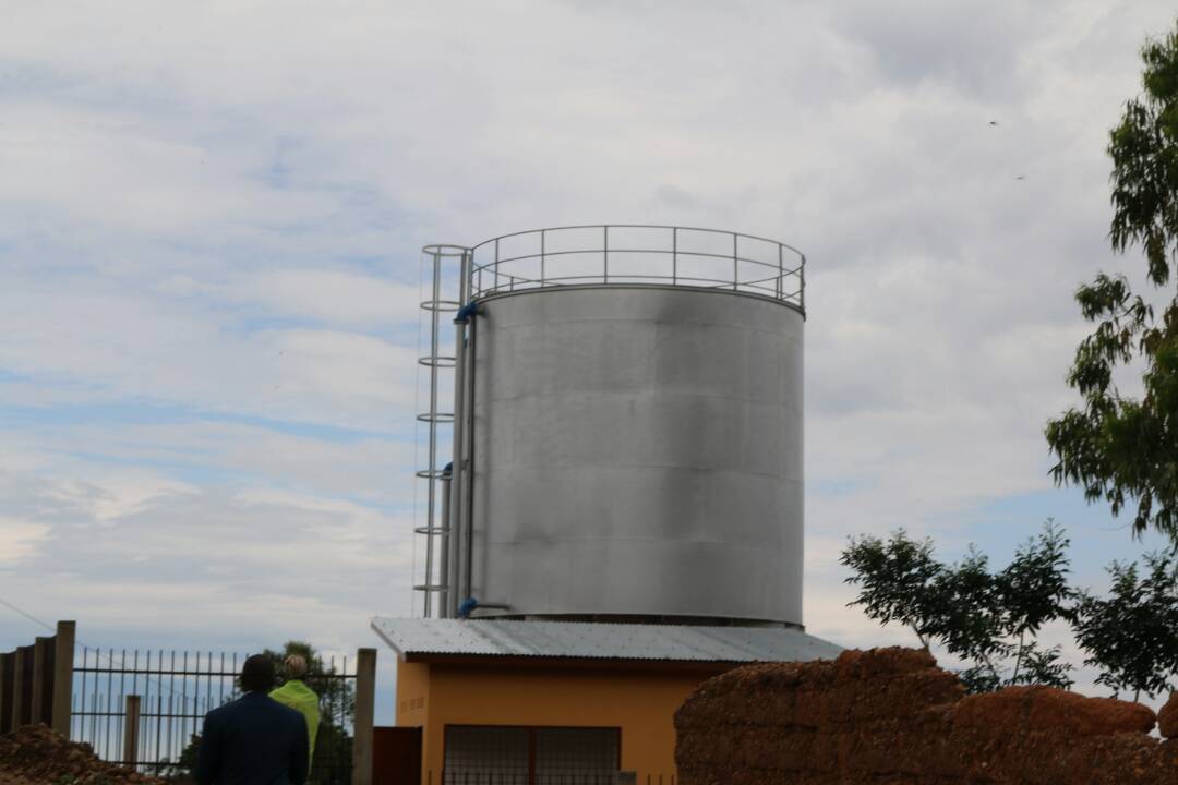 Burundi : L'eau pour plus de 56.000 citoyens de Musaga à Bujumbura ( Photo : IKIRIHO  2017 )