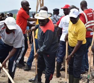 Burundi : TDC - Construction des bureaux de TUJANE microfinance à Bubanza ( Photo : RTNB 2018 )