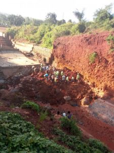 Burundi : Mort de 6 personnes à Mutimbuzi suite à un glissement de terrain ( Photo : RTNB  2018 )