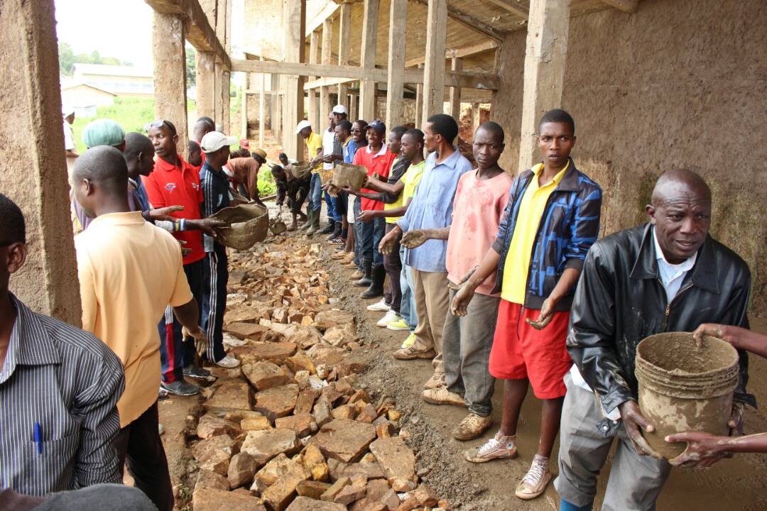 Burundi : TDC - Réhabilitation du Stade Royal de la commune Muramvya ( Photo : ikiriho 2018 )