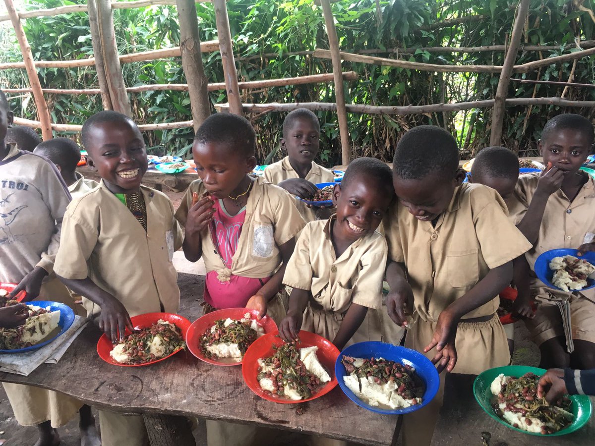 Burundi : Echange sur le rôle des cantines scolaires ( Photo: WFP Burundi )