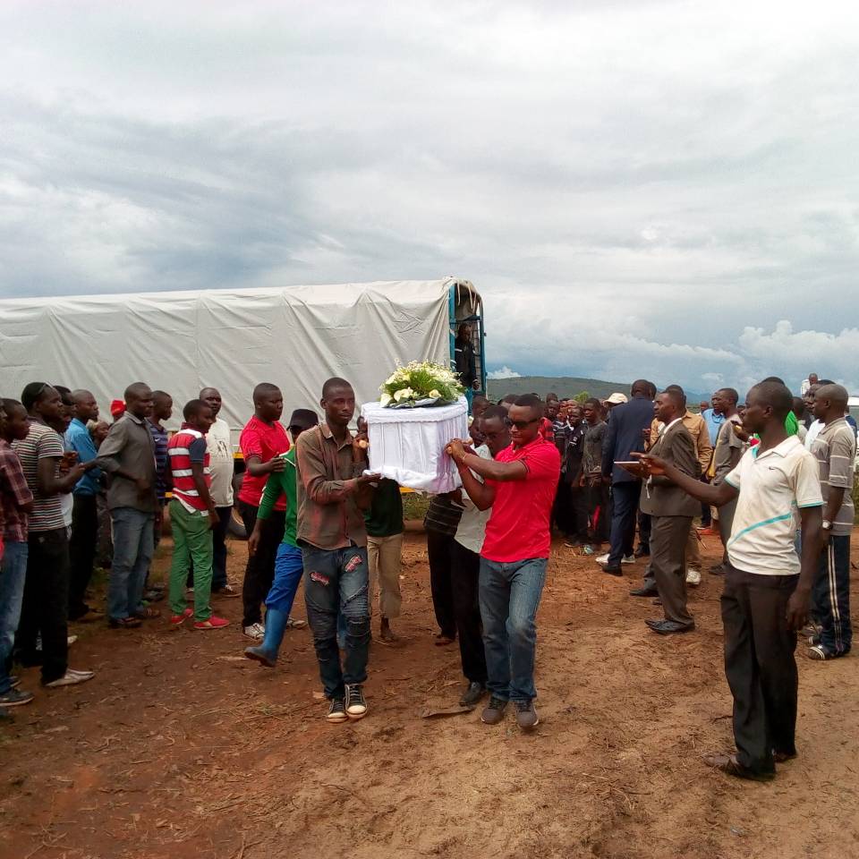 Burundi : Obsèques - Massacre terroriste de Ruhagarika du 11 mai 2018 ( PHOTO : RTNB, IWACU 2018 )