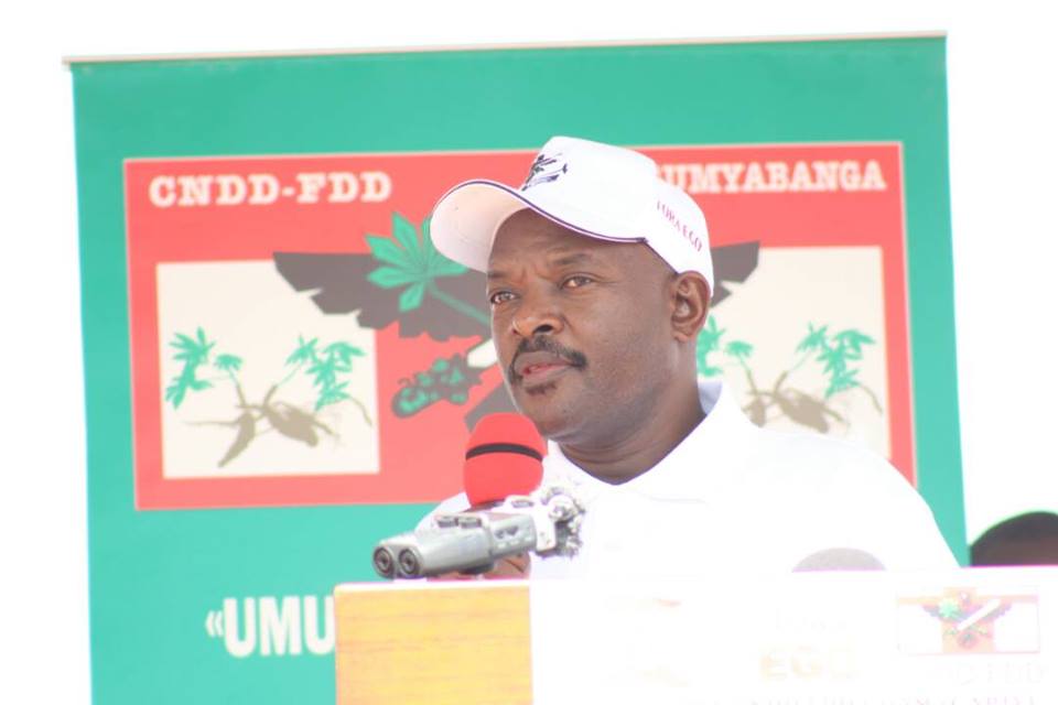 Burundi / REFERENDUM 2018 - DAY 1/13 : Le CNDD-FDD pour le OUI - EGO - ( photo : ikiriho 2018 )