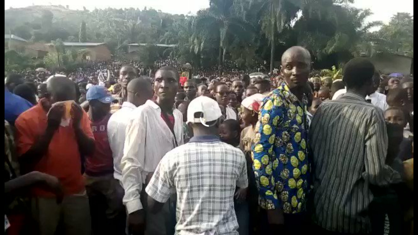 Burundi / REFERENDUM 2018 – DAY 9/13 : Rumonge - Démonstration de force d'AMIZERO Y’ABURUNDI, Tora OYA ( Photo : IKIRIHO  2018 )