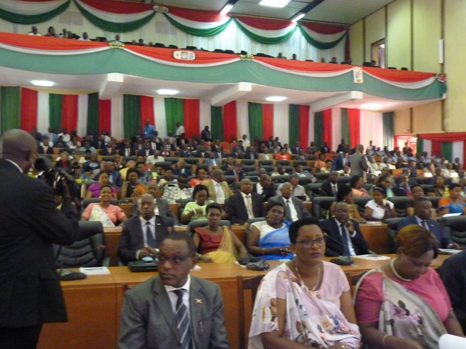 Burundi : Le référendum constitutionnel du 17/5/2018 a coûte 15,5 Millions USD ( Photo : ikiriho.bi 2018 ) 