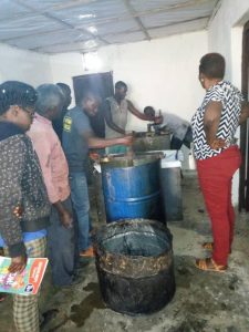 Burundi : IRI SOAP - Entrepreneurs et savoniers HUTU dynamisent Kayanza ( Photo : CACEDEBU )