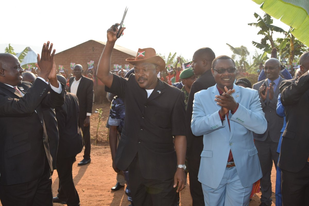 Burundi :Inauguration à Gitwa-Makamba d'un réservoir d'eau de 500 m³ ( Photo : Nkurunziza Dieudonne  2018 )