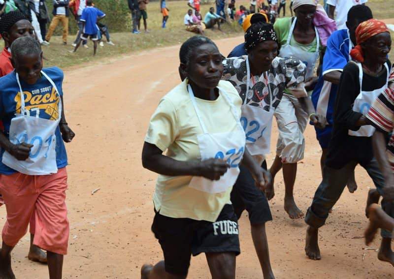 Burundi : Le CNDD-FDD organise une course pour les plus de 60 ans ( Photo : IKIRIHO, RTNBBI 2018 )