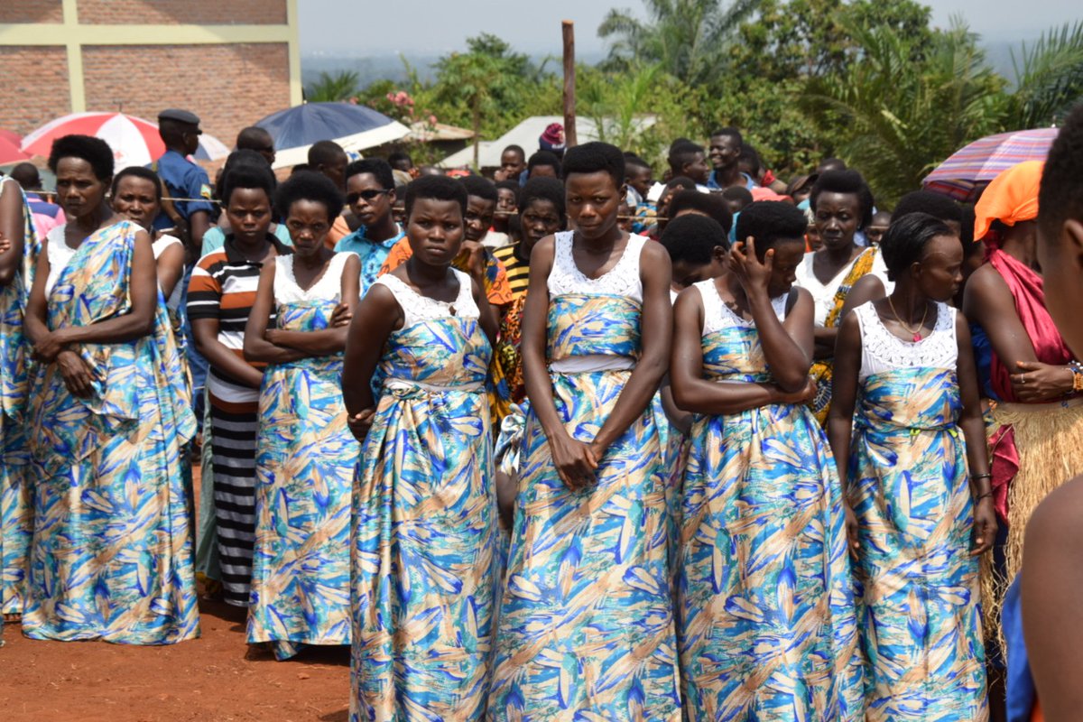 Burundi : Des Coréens à l'inauguration du Choi Jung Sook Girl's High School ( Photo : RTNB.BI, ASSEMBLEE.BI 2018 )