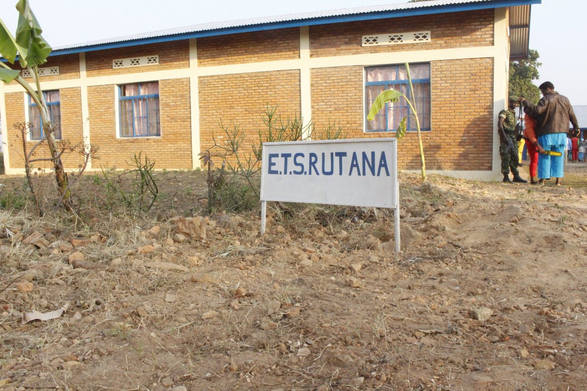 Burundi :  Inauguration de l'Ecole d'enseignement des métiers de Rutana ( Photo : radio nderagakura  2018 )