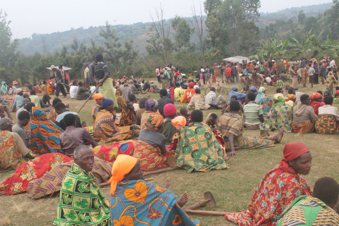 Burundi : Redistribution envers les nécessiteux de Kayanza ( Photo : OMBUDSMAN.BI 2018 )