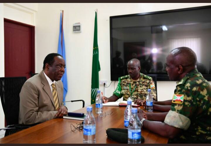 Burundi : Visite du chef d'Etat Major adjoint FDNB à ses troupes AMISOM ( Photo : ikiriho 2018 )
