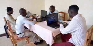 Burundi :  Computer Engineering Space et le marché des TIC à GITEGA ( Photo : IkirihoECO 2018 )
