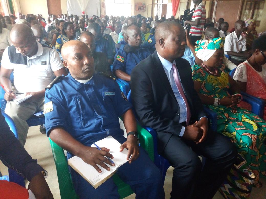 Burundi : Le Sénat visite la commune Mutimbuzi à Bujumbura Rural  ( Photo : IKIRIHO  2018 )