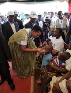 Burundi : La 1ère Dame lance la semaine santé mère-enfant ( Photo : RTNBBI 2018 )