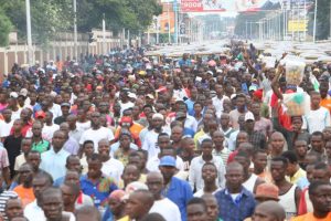 Burundi : BUYOYA / NDADAYE - 500.000 manifestants interpellent M. FAKI MAHAMAT ( Photo : INTUMWA 2018 )