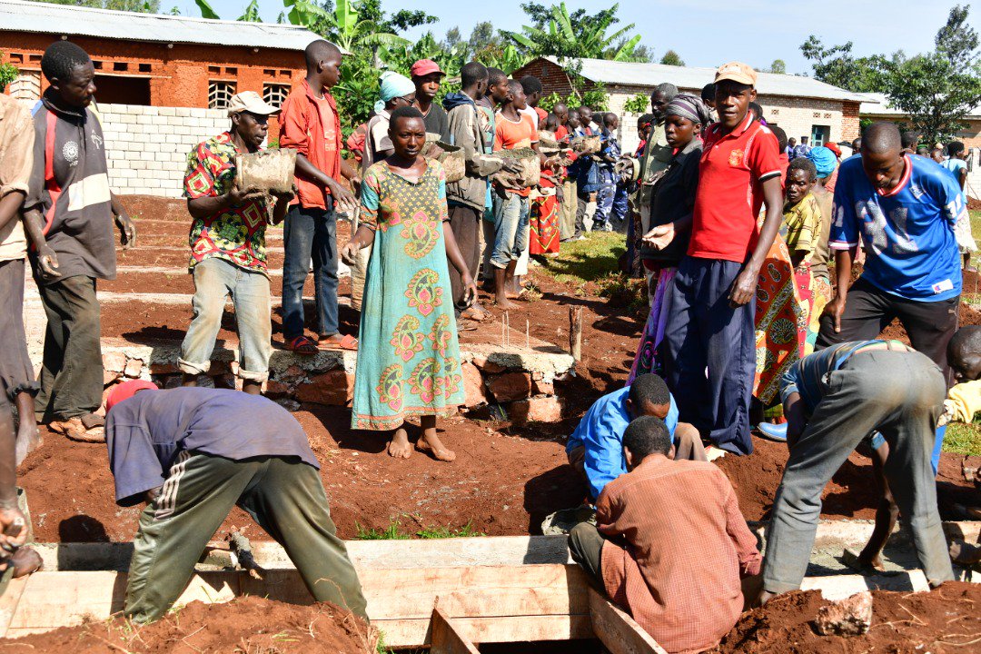 Burundi : TDC - Construction du futur marché moderne de Mwumba ( Photo : Presidence.bi - 2019 )