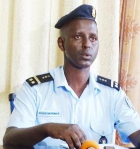 Communiqué sur le recrutement à la Police Nationale du Burundi ( Photo : Le Renouveau PPBDI.COM 2019 )