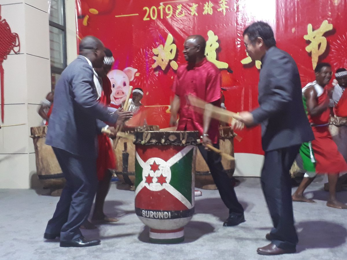 Burundi / Chine : Réveillon annonçant l'année du Cochon ( Photo : PPBDI.COM, Kamwenubusa 2019 )